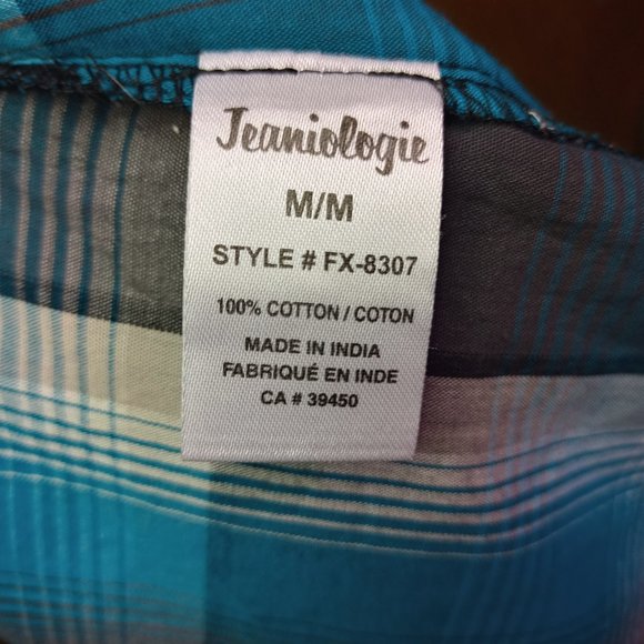 Foxy Jeans sleeveless shoulder cut out button down shirt - Picture 6 of 10